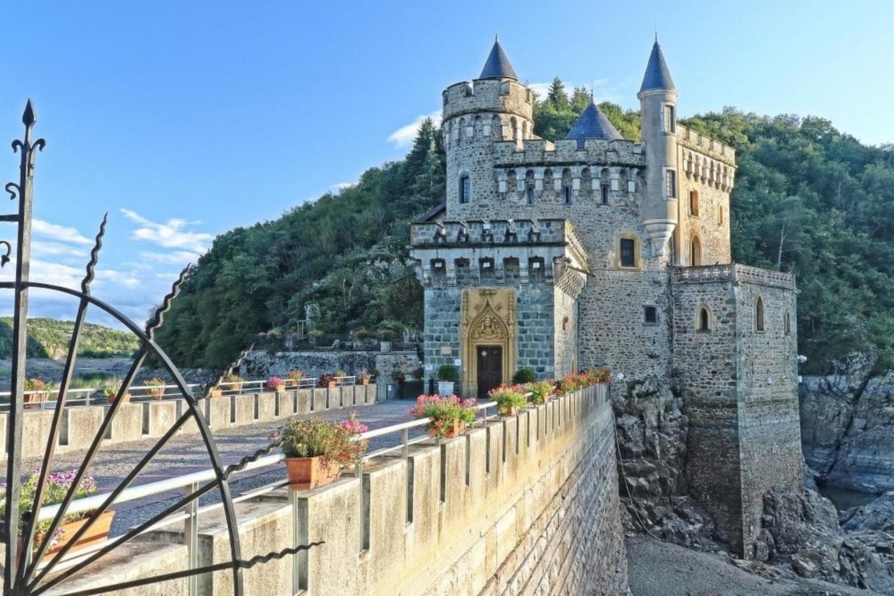 Ferienwohnung Chambre D'Hotes Les Myriades D'Or Regny Exterior foto